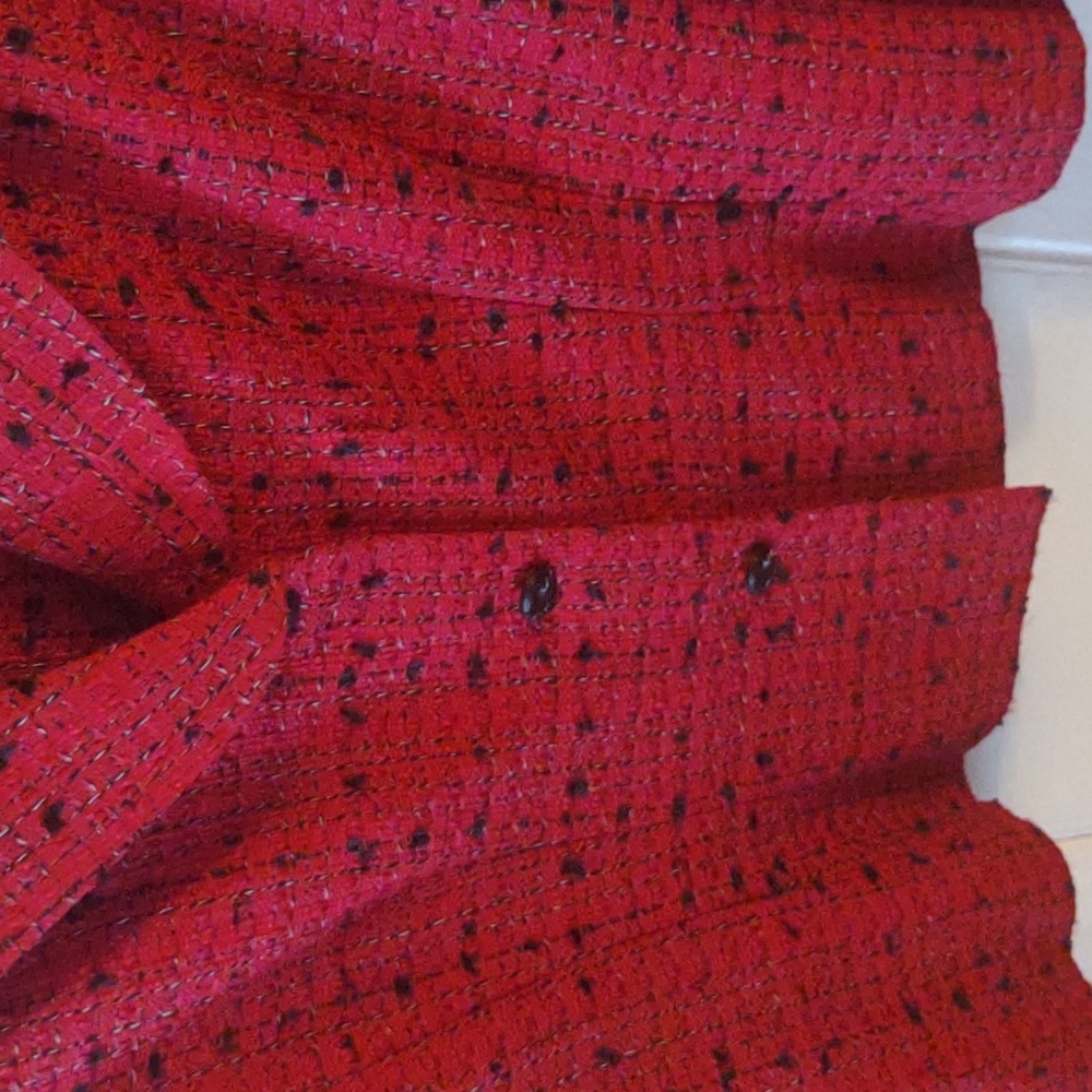 Red Vest - Picture 3 of 3